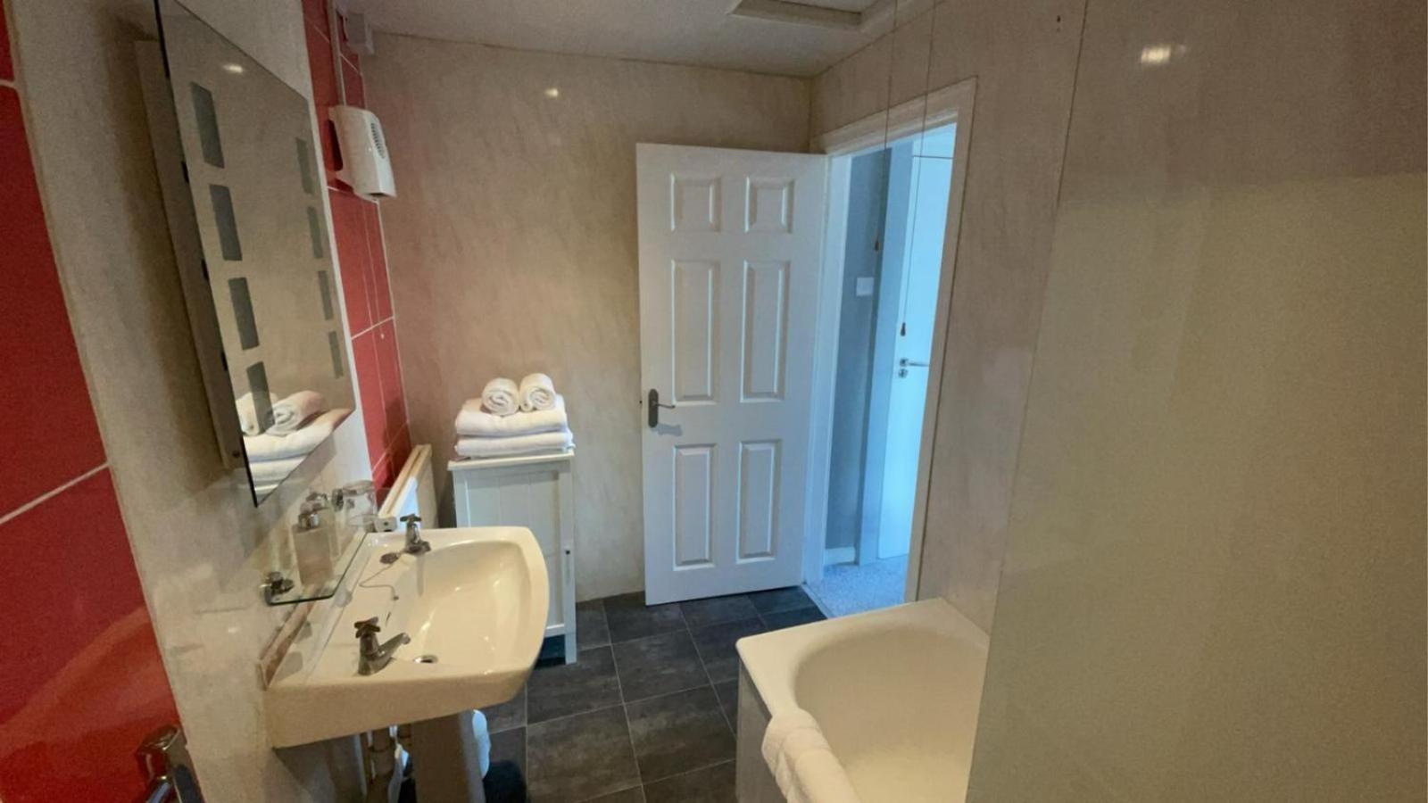 Virginia House, Ulverston Habitación foto